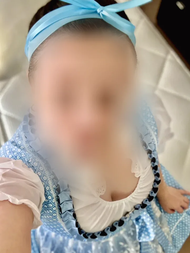 Klara, 33
