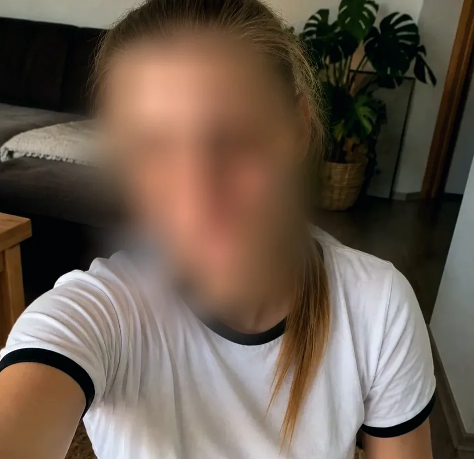 Layla, 21