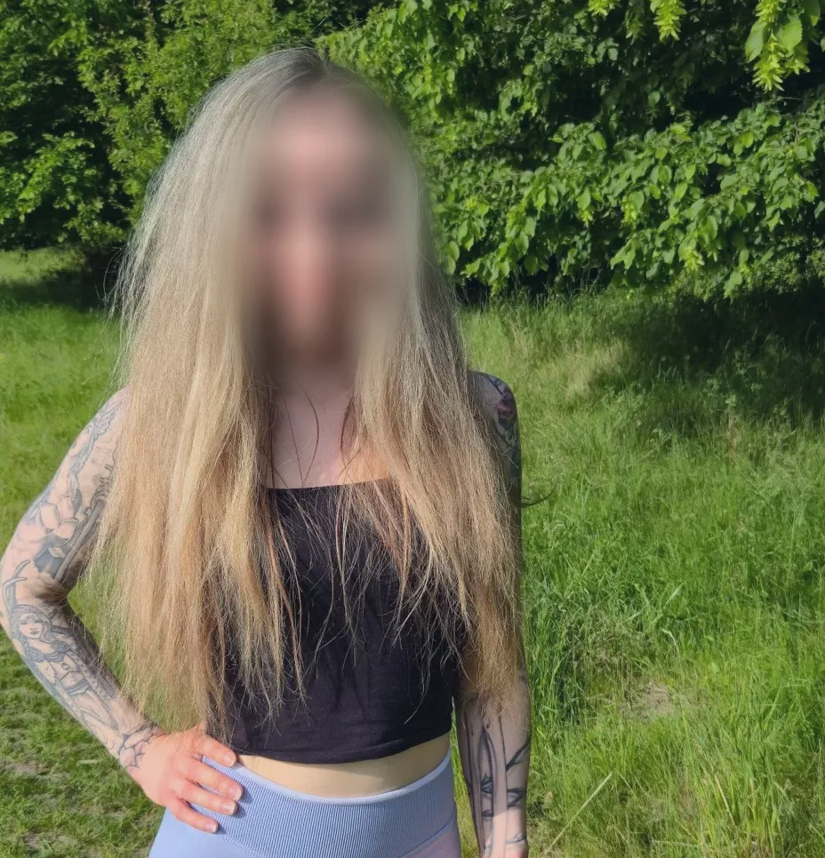 Lena, 27